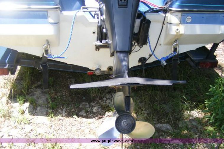 image for item 2018 1987 Bayliner Trophy boat