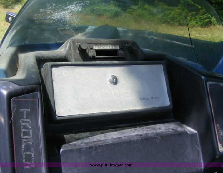 image for item 2018 1987 Bayliner Trophy boat