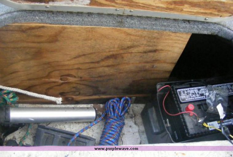 image for item 2018 1987 Bayliner Trophy boat