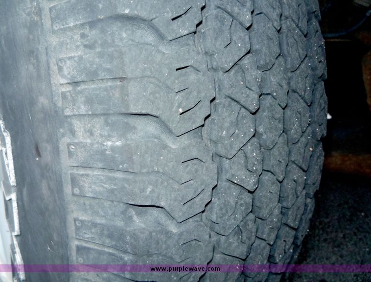 image for item 2081 1999 Chevrolet Blazer