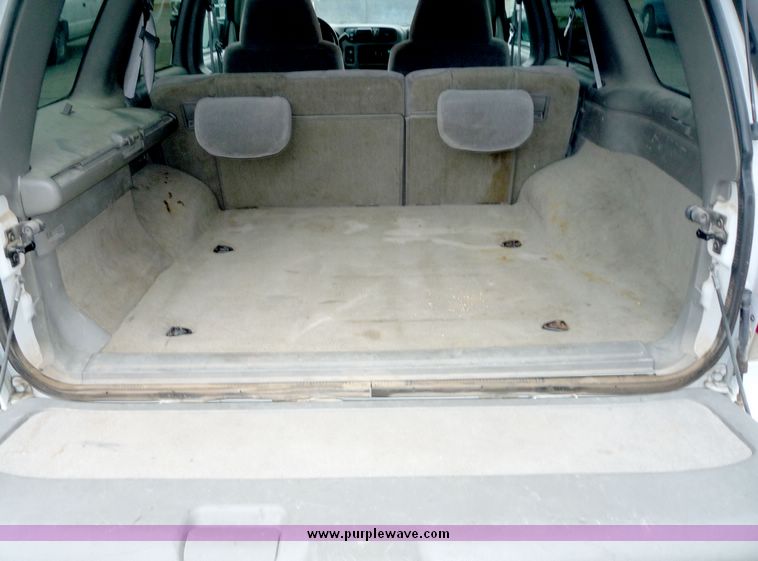 image for item 2081 1999 Chevrolet Blazer