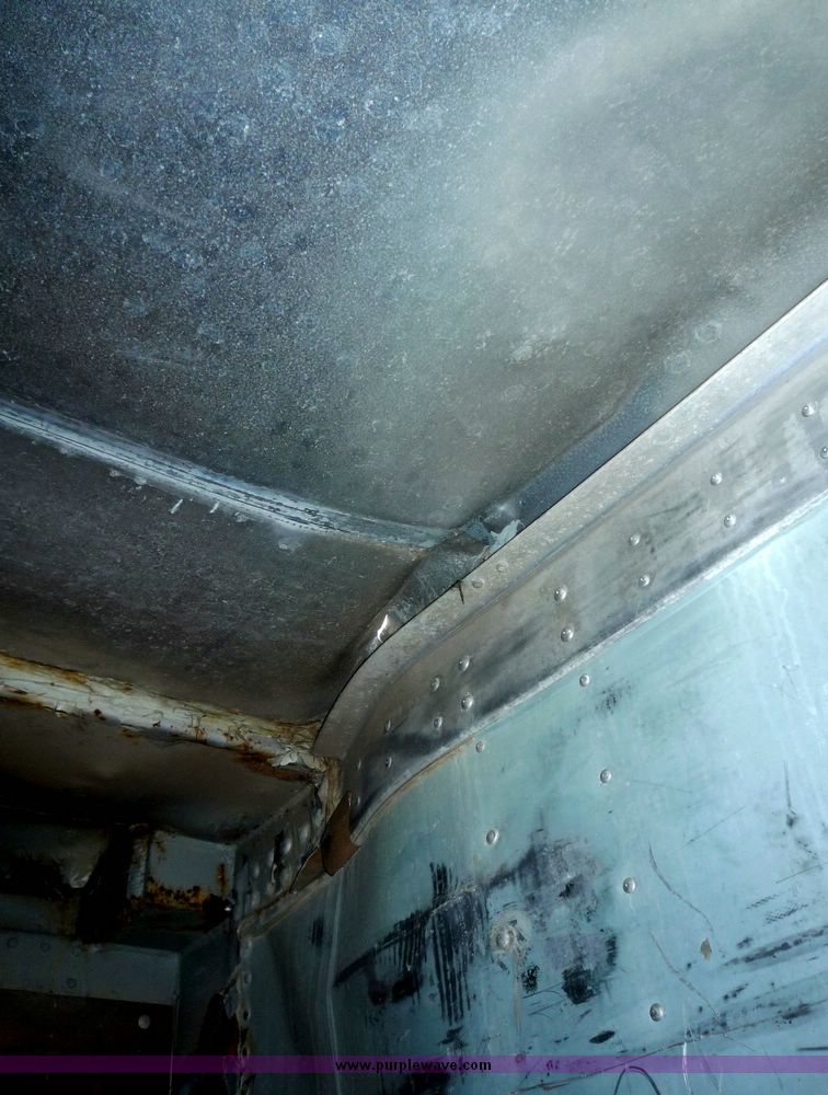 image for item 2107 40' aluminum storage container