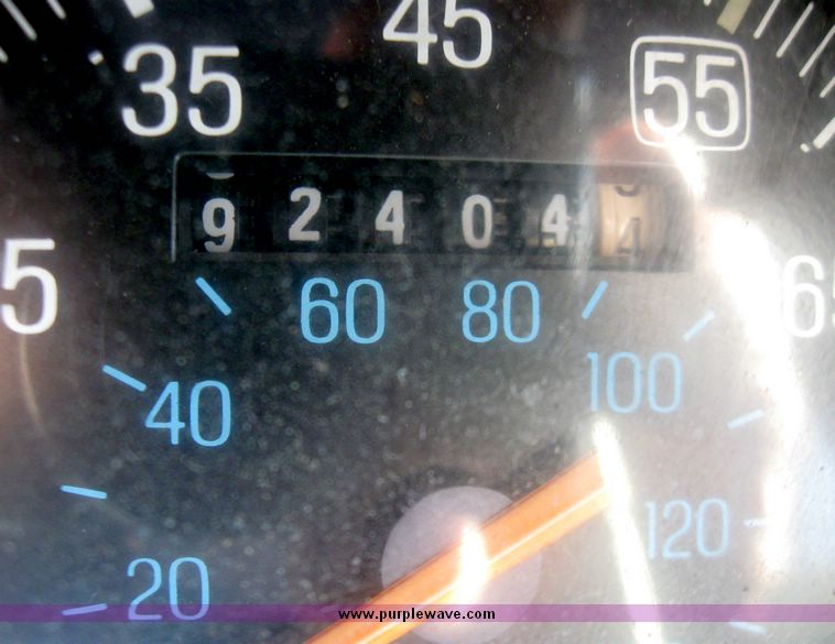 image for item 3961 1988 Ford Bronco II