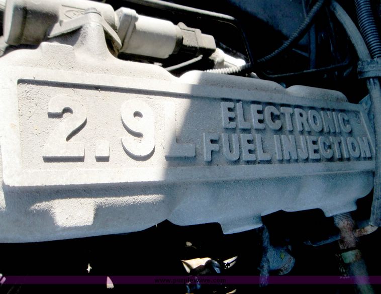 image for item 3961 1988 Ford Bronco II