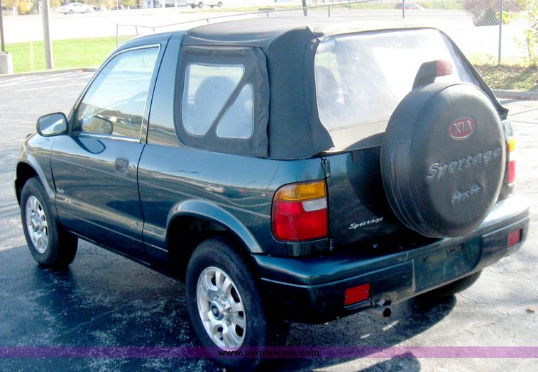 image for item 3962 2000 Kia Sportage