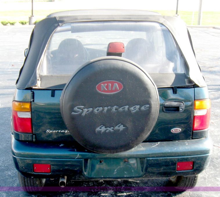 image for item 3962 2000 Kia Sportage