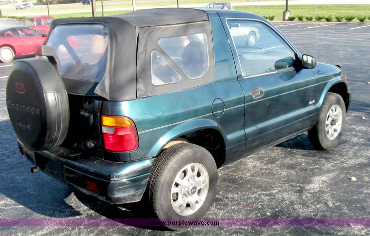 image for item 3962 2000 Kia Sportage