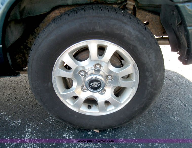 image for item 3962 2000 Kia Sportage