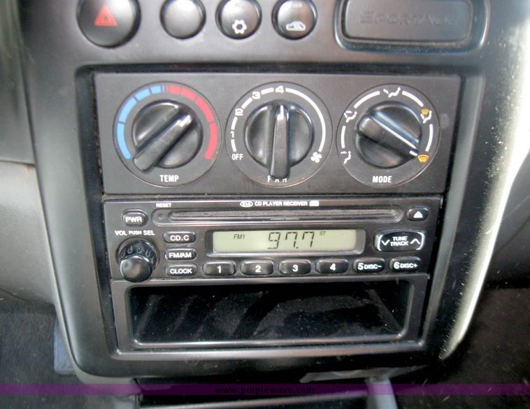 image for item 3962 2000 Kia Sportage