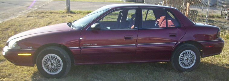 image for item 4032 1993 Pontiac Grand Am SE