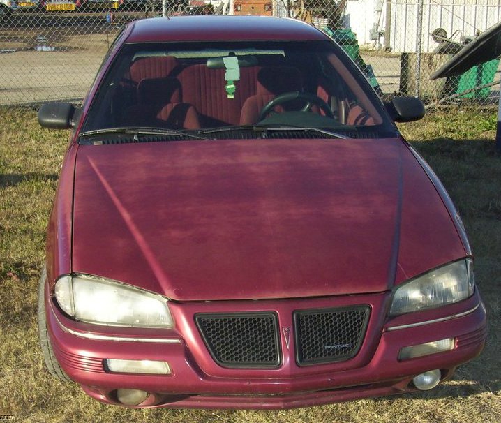 image for item 4032 1993 Pontiac Grand Am SE