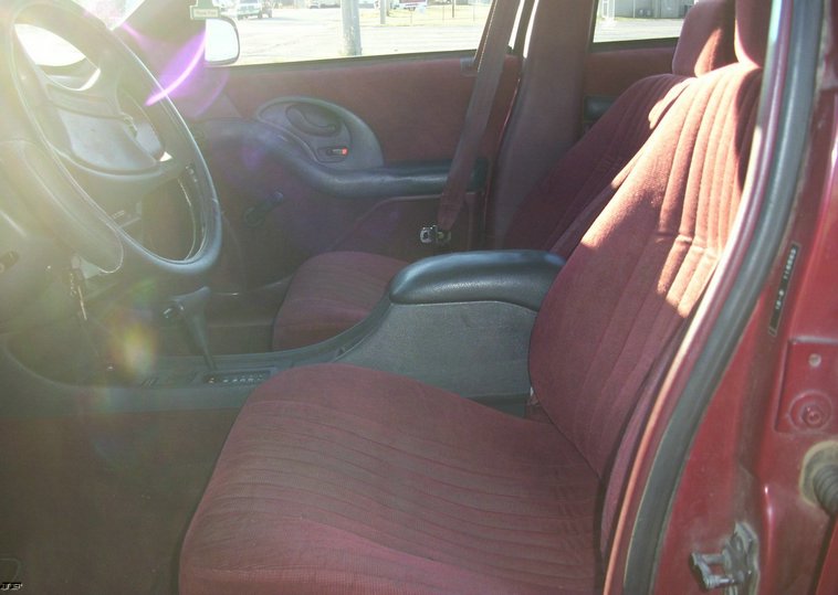 image for item 4032 1993 Pontiac Grand Am SE