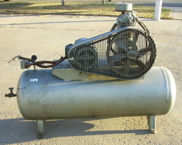 image for item 4035 Flightline 100 gallon air compressor