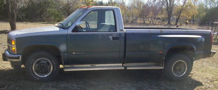 image for item 4036 1988 Chevrolet C3500 dual tire truck