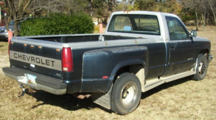 image for item 4036 1988 Chevrolet C3500 dual tire truck