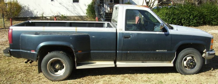 image for item 4036 1988 Chevrolet C3500 dual tire truck