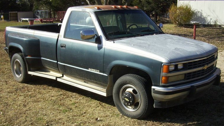 image for item 4036 1988 Chevrolet C3500 dual tire truck