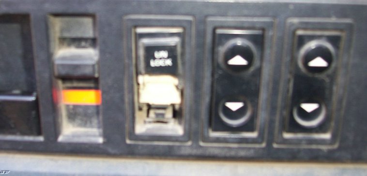 image for item 4036 1988 Chevrolet C3500 dual tire truck