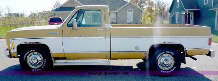 image for item 4098 1974 Chevrolet Cheyenne Super 20 pickup
