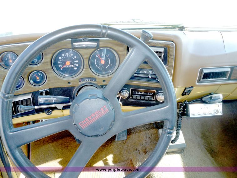 image for item 4098 1974 Chevrolet Cheyenne Super 20 pickup