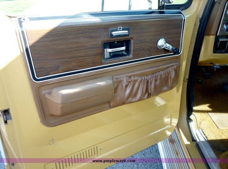 image for item 4098 1974 Chevrolet Cheyenne Super 20 pickup