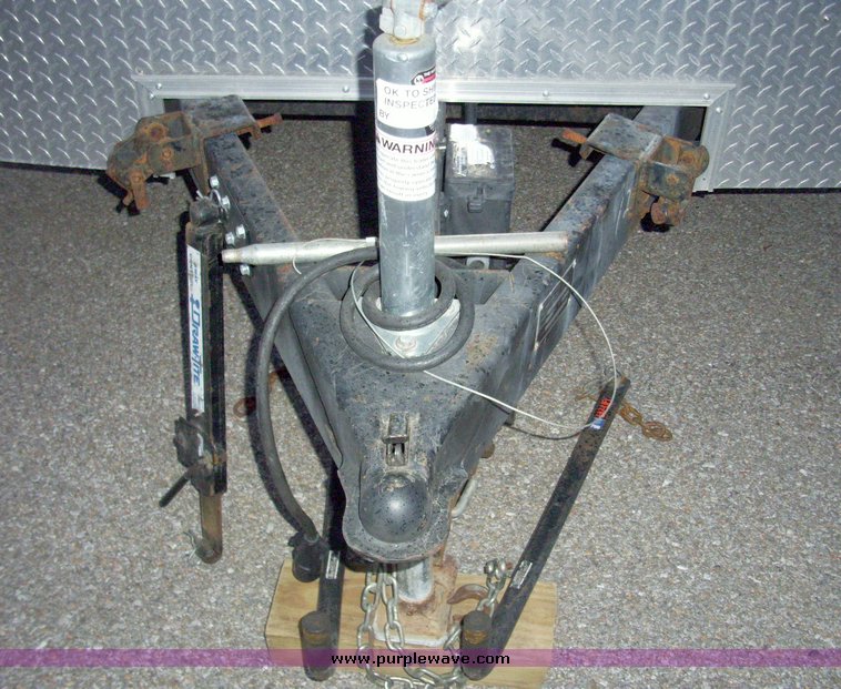 image for item 4156 2004 Haulmark 24' tandem axle enclosed trailer