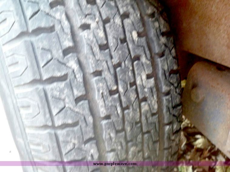 image for item 4182 2002 Region Weld 16' tandem axle trailer