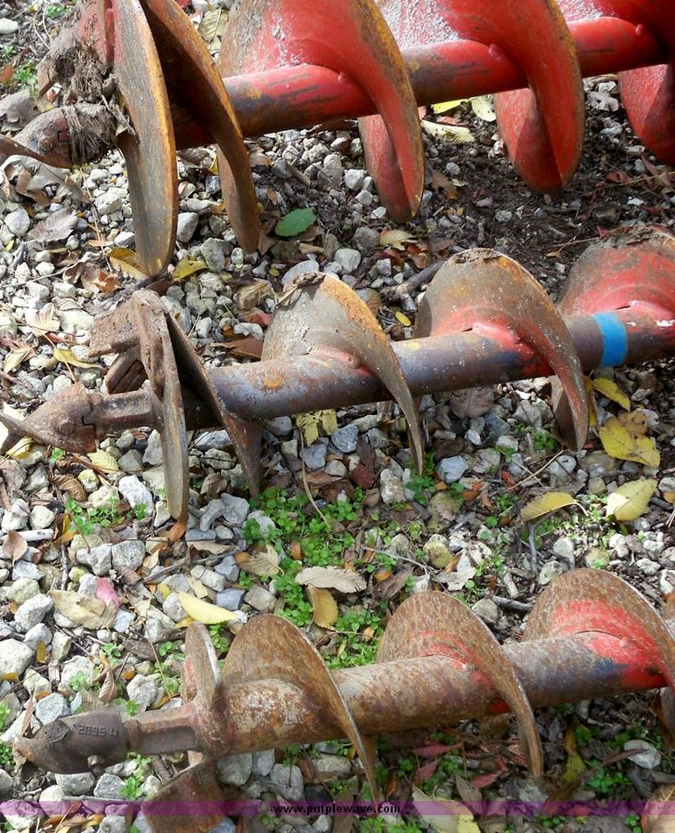 image for item 4187 2002 Compac PHD compact towable post auger