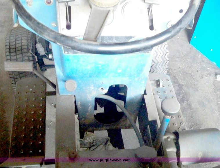 image for item 4310 Ford 140 lawn tractor