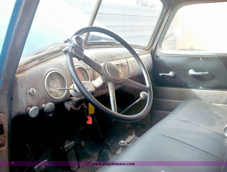 image for item 4315 1948 Chevrolet grain truck