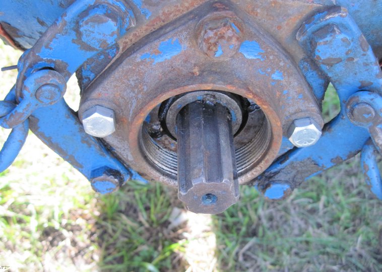 image for item 4450 Ford 9N tractor