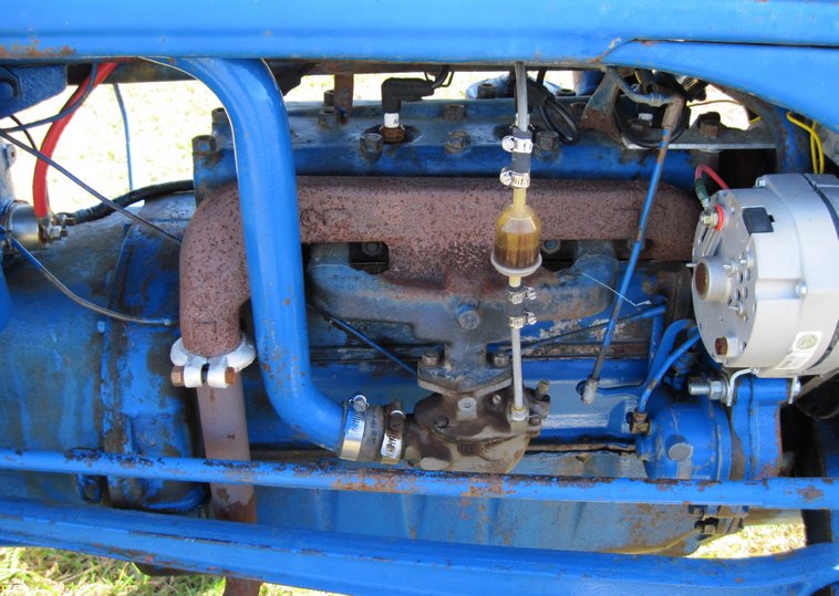 image for item 4450 Ford 9N tractor