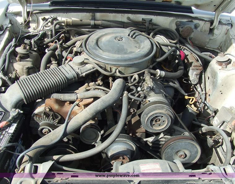 image for item 6454 1983 Ford Mustang convertible