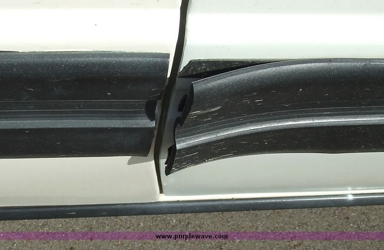 image for item 6454 1983 Ford Mustang convertible