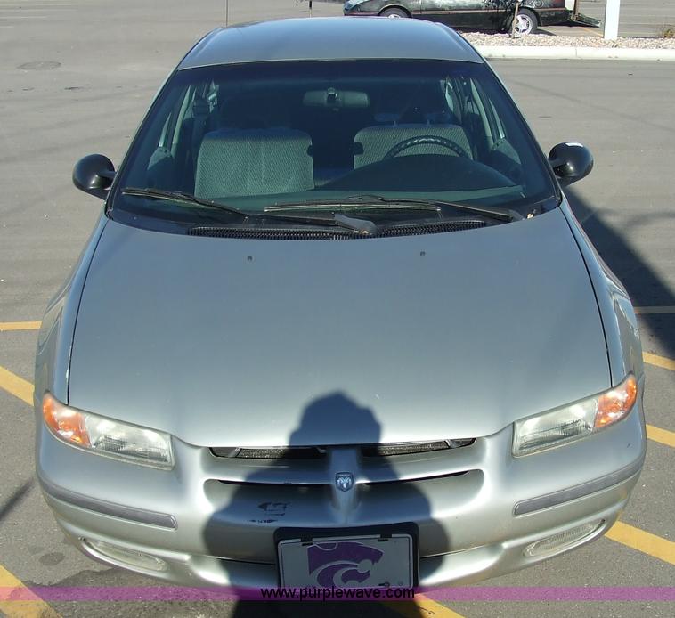 image for item 6511 1995 Dodge Stratus
