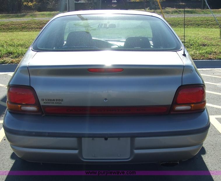 image for item 6511 1995 Dodge Stratus