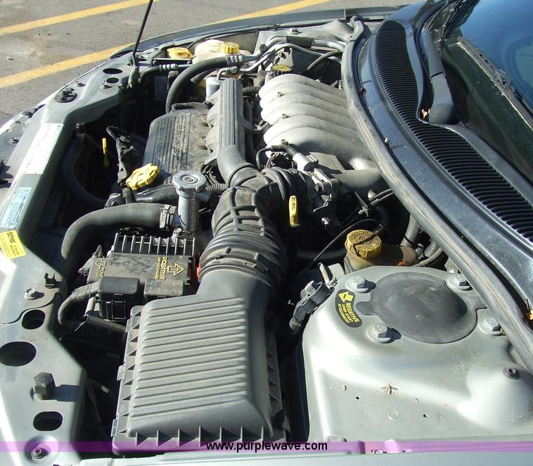 image for item 6511 1995 Dodge Stratus