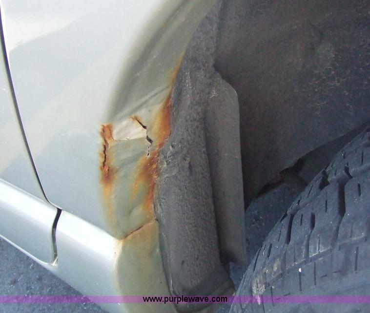 image for item 6511 1995 Dodge Stratus