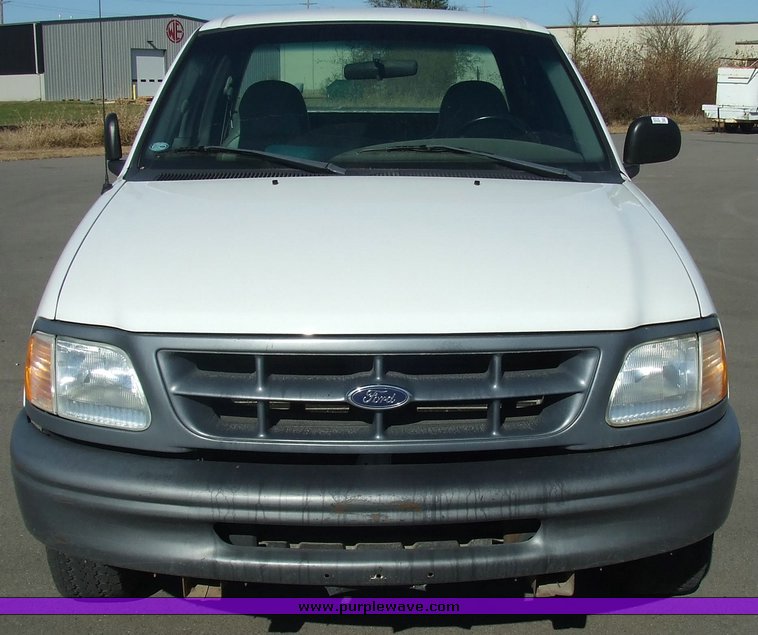 image for item 6514 1998 Ford F150 pickup truck