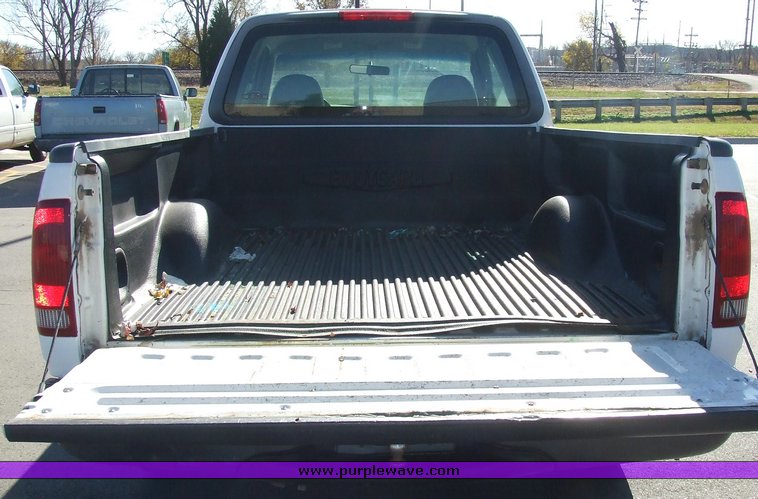image for item 6514 1998 Ford F150 pickup truck