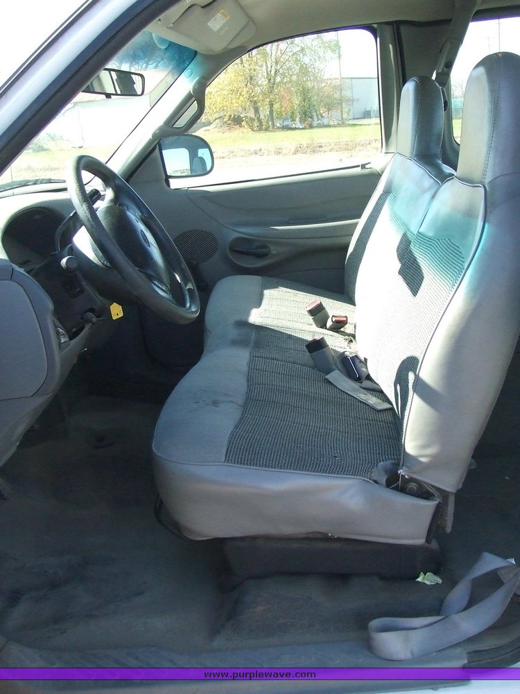 image for item 6514 1998 Ford F150 pickup truck