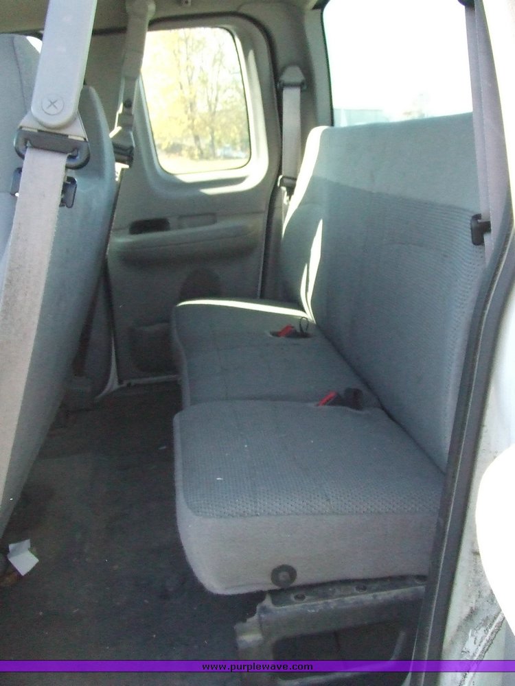 image for item 6515 1999 Ford F250 pickup truck