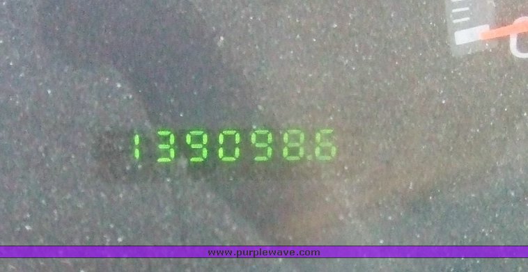 image for item 6515 1999 Ford F250 pickup truck