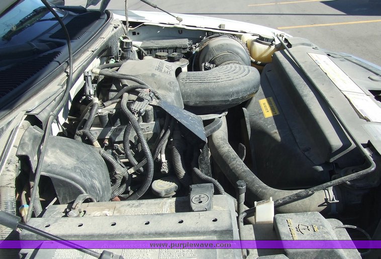 image for item 6515 1999 Ford F250 pickup truck