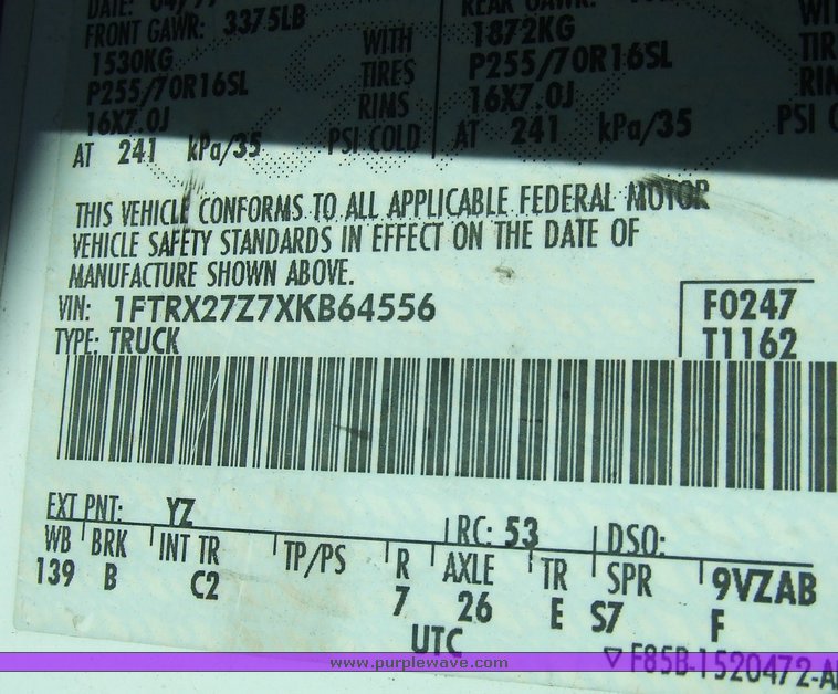 image for item 6515 1999 Ford F250 pickup truck