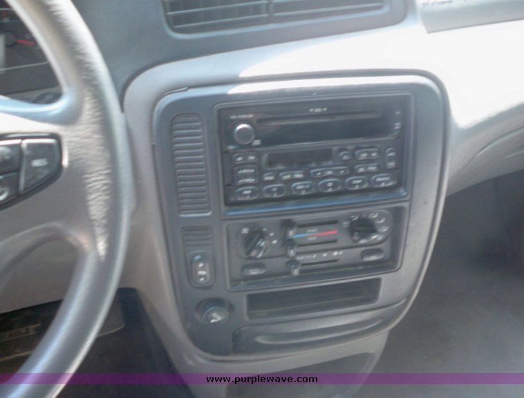 image for item 6591 2002 Ford Windstar