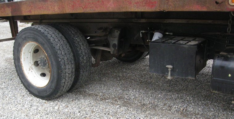 image for item 6787 1989 Ford Medium Heavy F700F truck