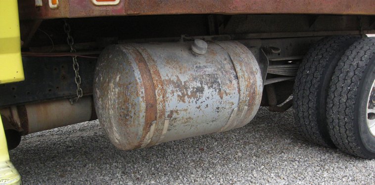 image for item 6787 1989 Ford Medium Heavy F700F truck