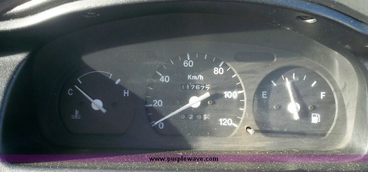 image for item 7551 1993 Mazda Scrum utility vehicle