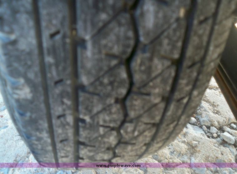 image for item 7551 1993 Mazda Scrum utility vehicle